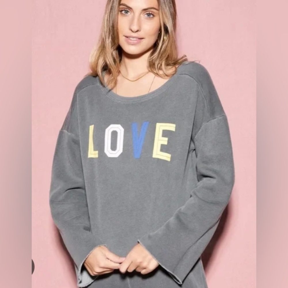 NWT Wildfox Women's Flora Love Oversized Fleece Crop Sweater Size Small Grey